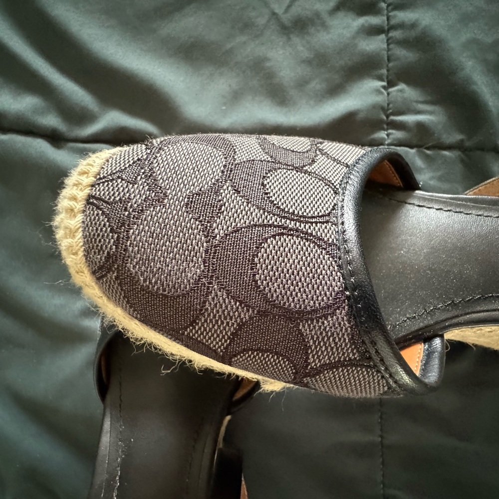 Coach espadrille, rarely worn, excellent condition